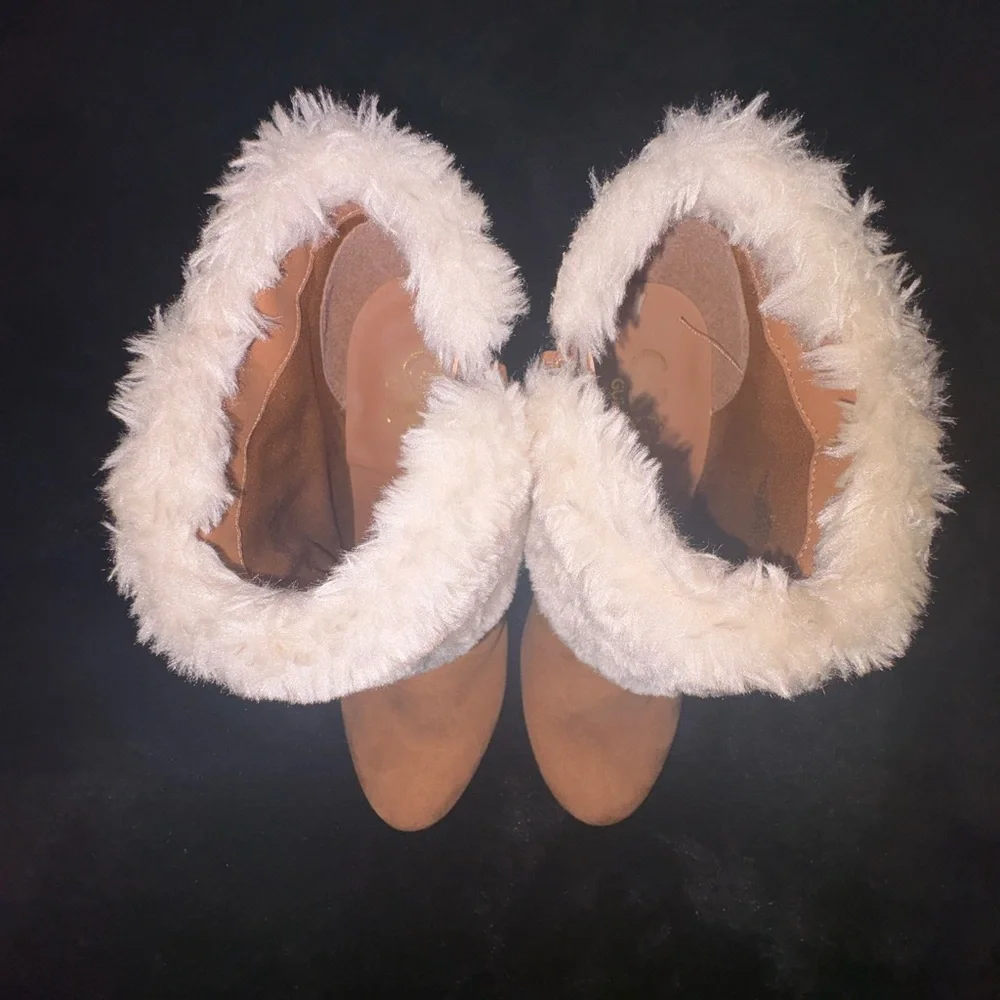 Women's Tan Ankle Boots with Faux Fur Trim - Picture 13 of 16